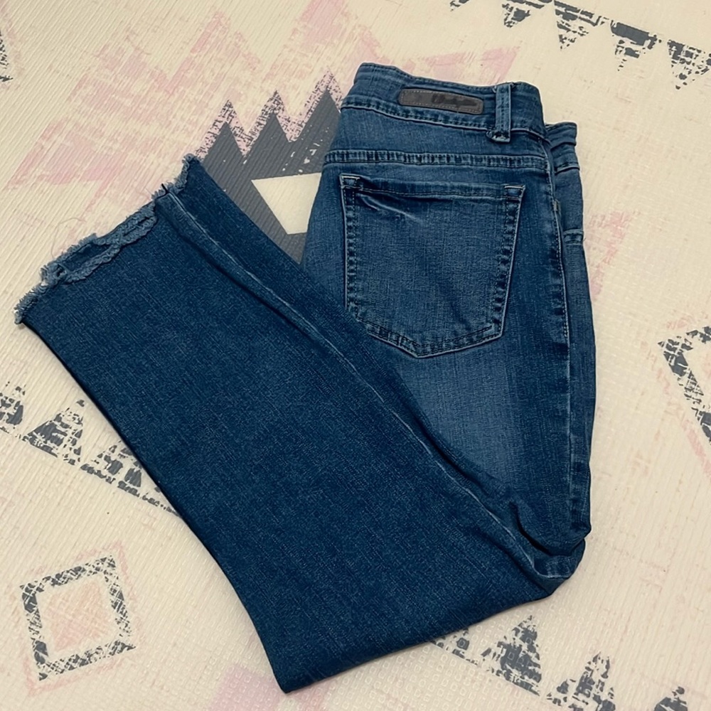 Wrangler Mae Mid-Rise crop jeans
